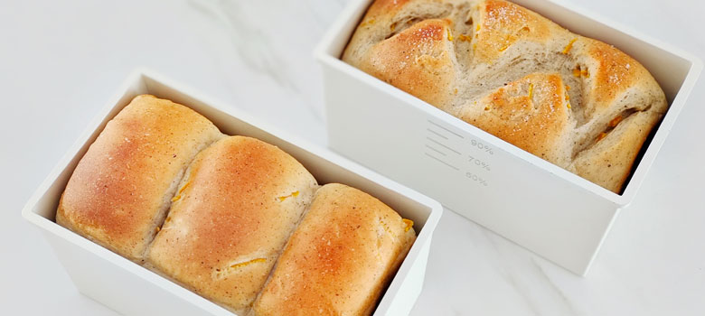loaf tin with lid