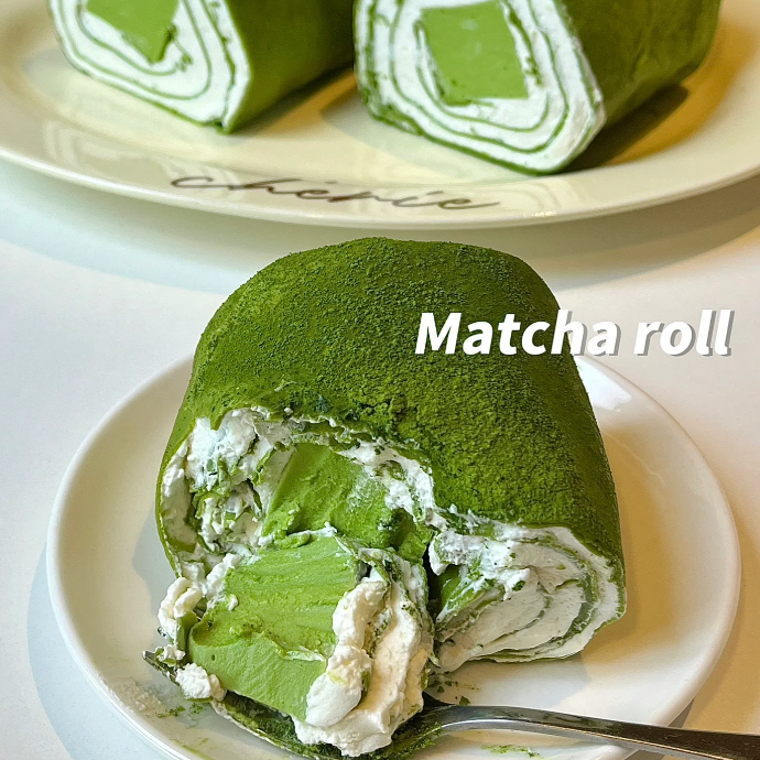 Matcha Custard Towel Roll Cake Baking Tutorial