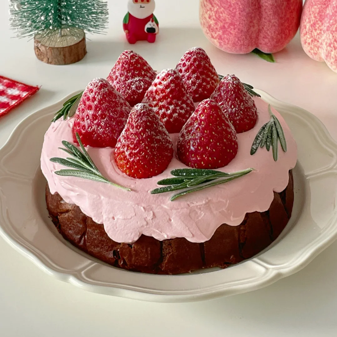 Bake Delicious Christmas Strawberry Chocolate Basque Cake At Home