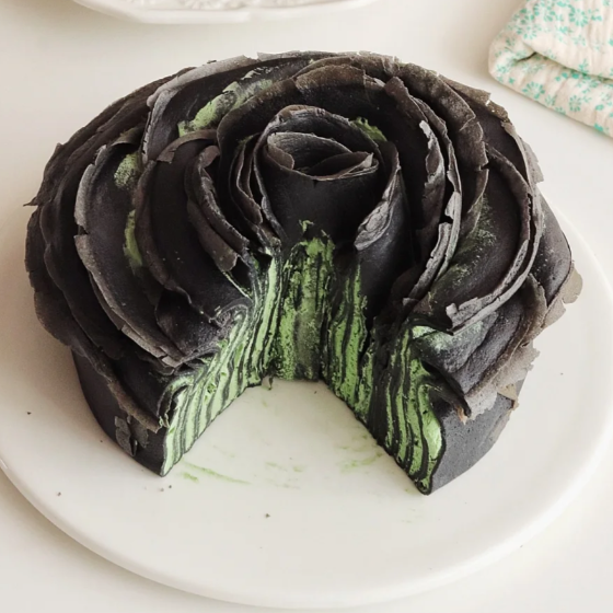 Special Baked Dessert - Cool Black Rose Matcha Thousand Layers