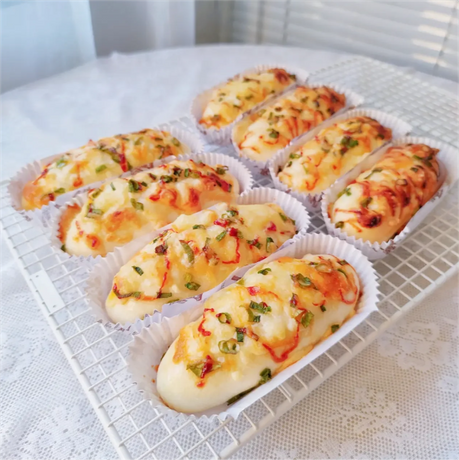 Scallion Cheese Floss Bread - 副本.png
