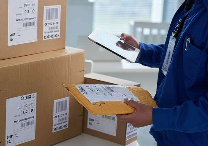 Fast-order-processing-and-logistics-delivery
